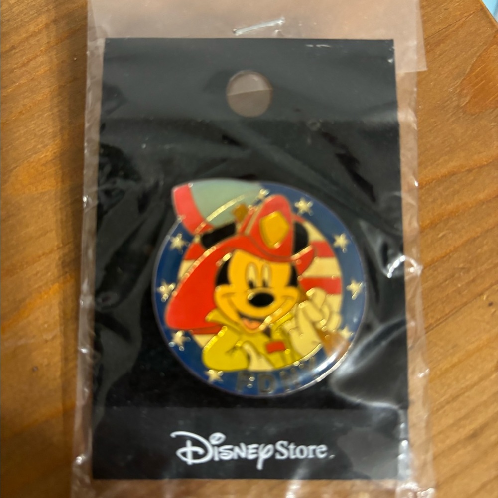 Disney NYFD Mickey Fireman Pin